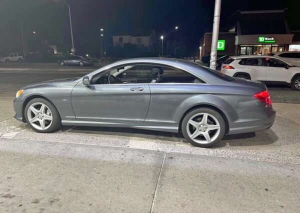 2011 Benz· CL 550 - Image 2
