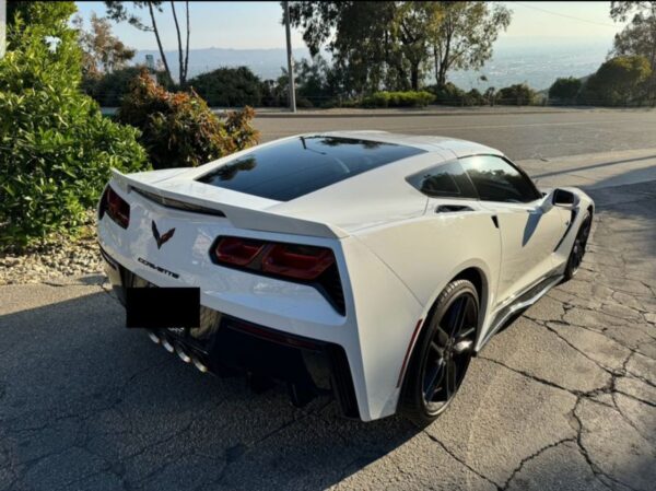 2017 Chevrolet Corvette 2 LT Z51 - Image 5
